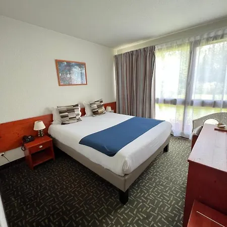 Hotel-restaurant La Belle Poule - Contact 3*