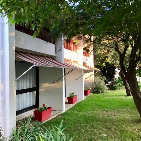 Hotel-restaurant La Belle Poule - Hotel Rochefort (Charente-Maritime)