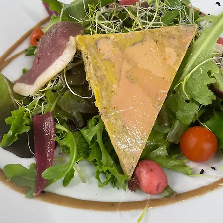 Hotel-restaurant La Belle Poule - Hotel