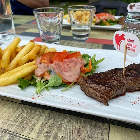Hotel-restaurant La Belle Poule - ホテル