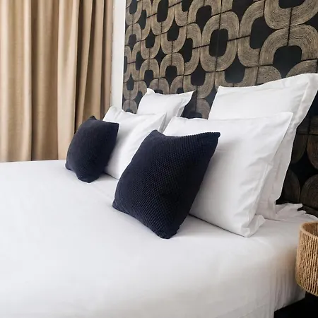Otel Hotel-restaurant La Belle Poule - Rochefort (Charente-Maritime)