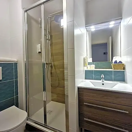 Hotel-restaurant La Belle Poule - Otel Rochefort (Charente-Maritime)
