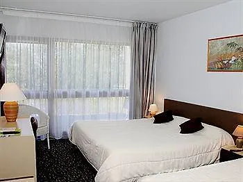 酒店 Hotel-restaurant La Belle Poule - Contact 罗什福尔