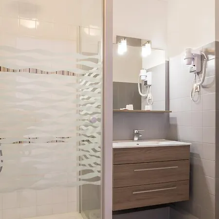 Hôtel-restaurant La Belle Poule - Rochefort