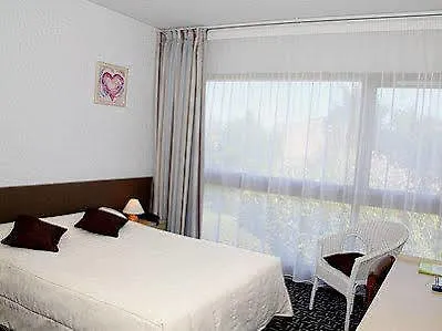 Hotel-restaurant La Belle Poule - Hotel 3*